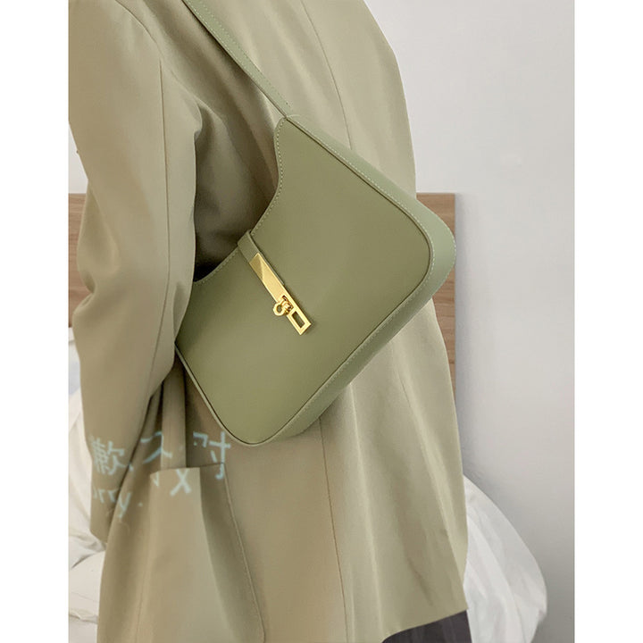 Modern Chic Handbag Bowlift