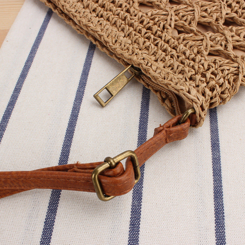 Handbag with Fashionable Braided Pattern Bowlift