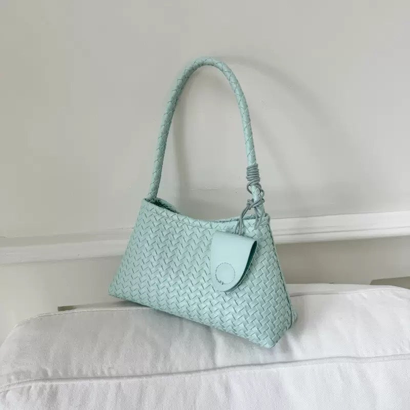 Braided Handbag Bowlift