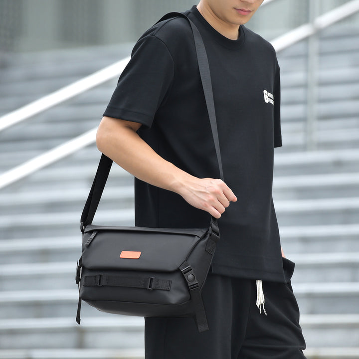 Waterproof Messenger Bag Bowlift