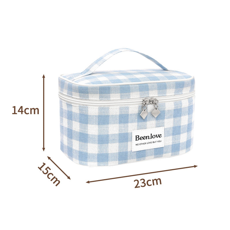 Stylish Checkered Makeup Case Bowlift