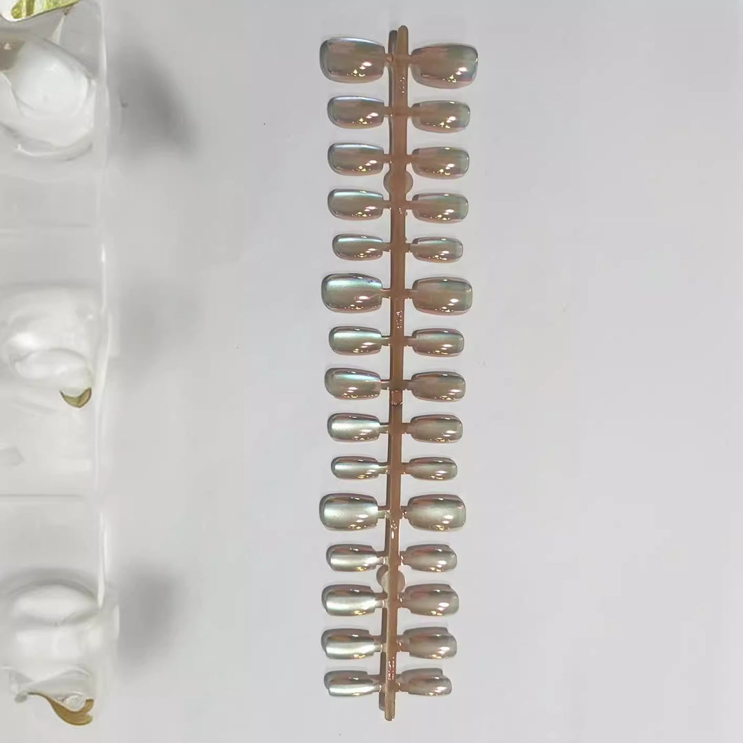 Iridescent Press-On Nail Tips Bowlift