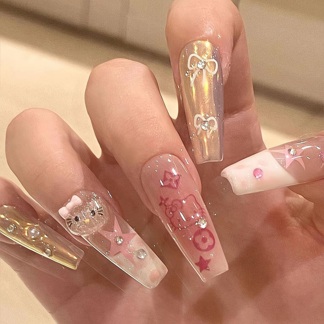 Artful nail designs with cat motif Bowlift