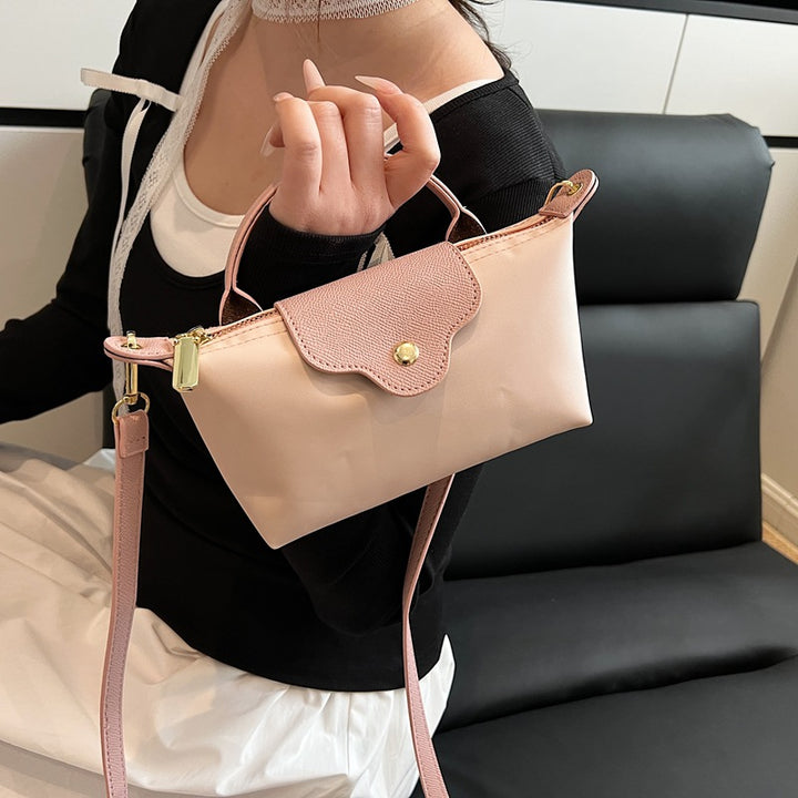 Chic Minimalist Handbag Bowlift