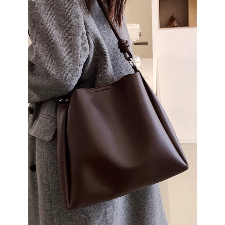 Premium Leather Slouchy Tote Bowlift