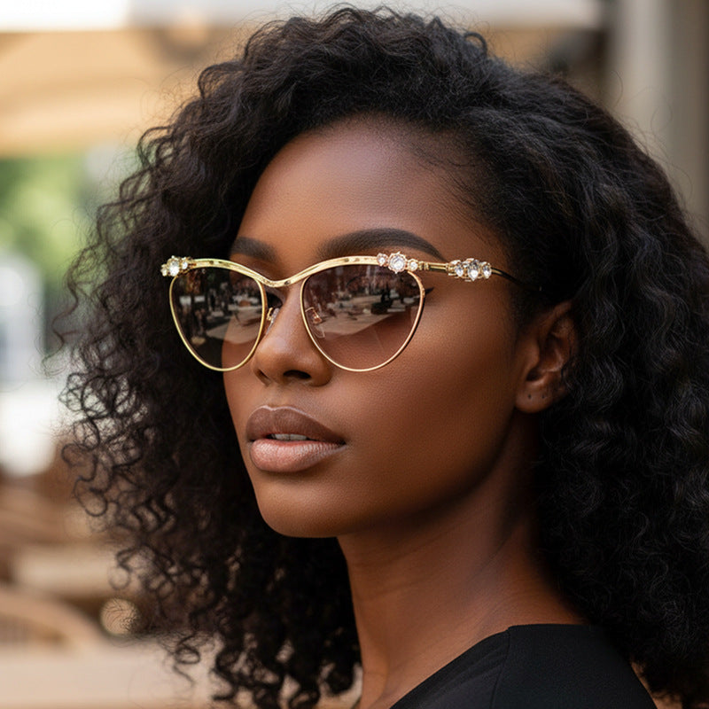 Ladies Designer Sunglasses with Sparkling Details Bowlift
