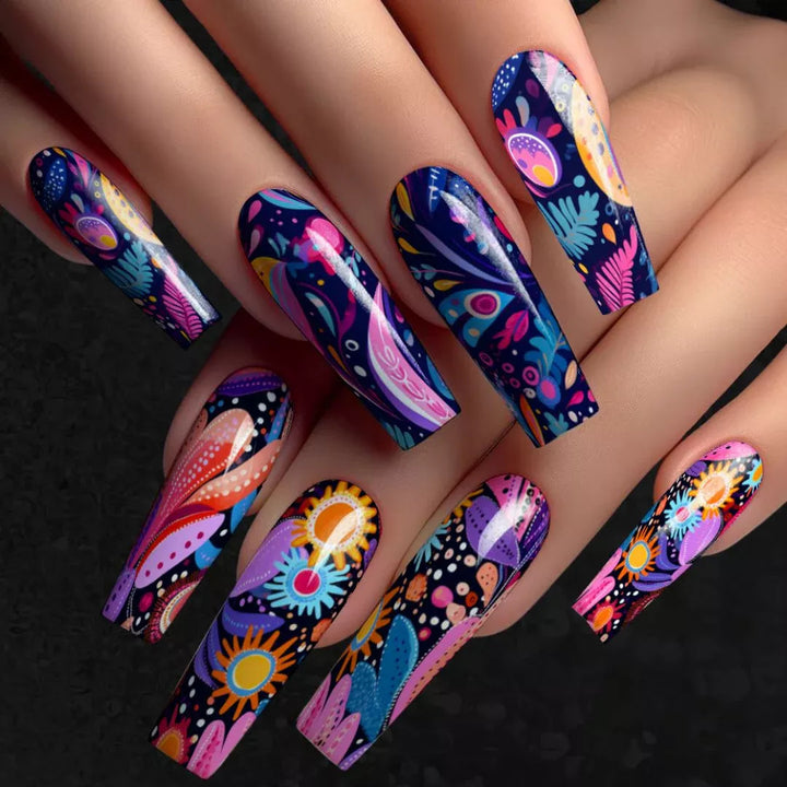 Creative Art Nails in Artistic Floral Design Bowlift