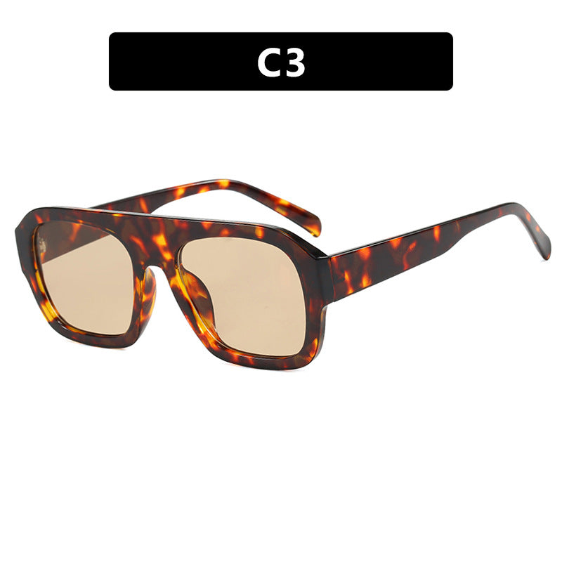 Ladies fashionable sunglasses in protective oversized format Bowlift