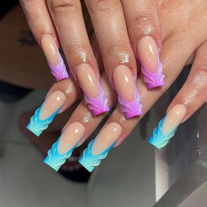 Artificial nail extensions with unique Amazon River design Bowlift