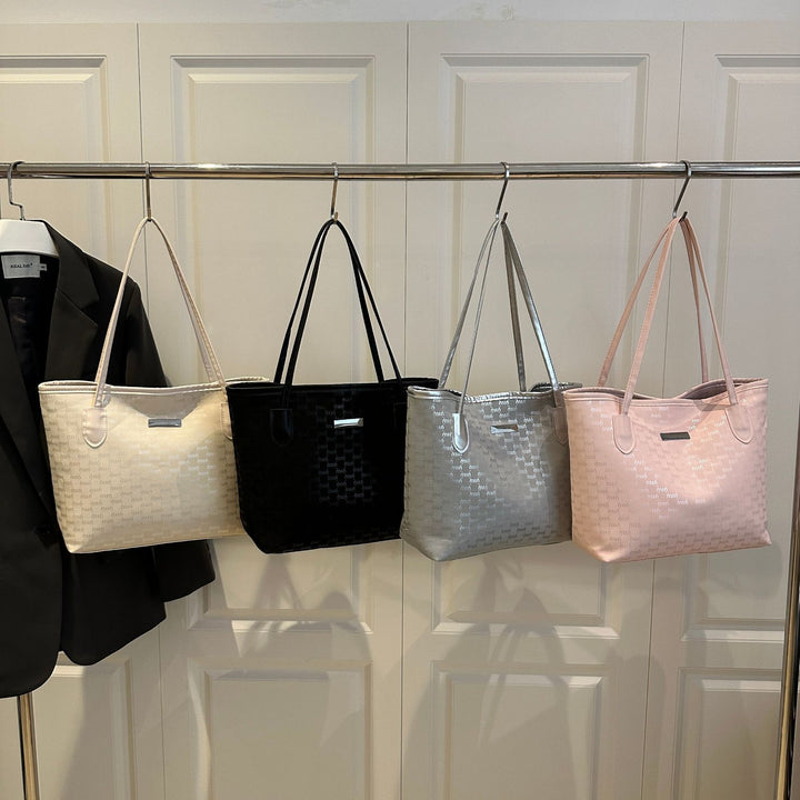 Elegant Textured Tote Bag Bowlift