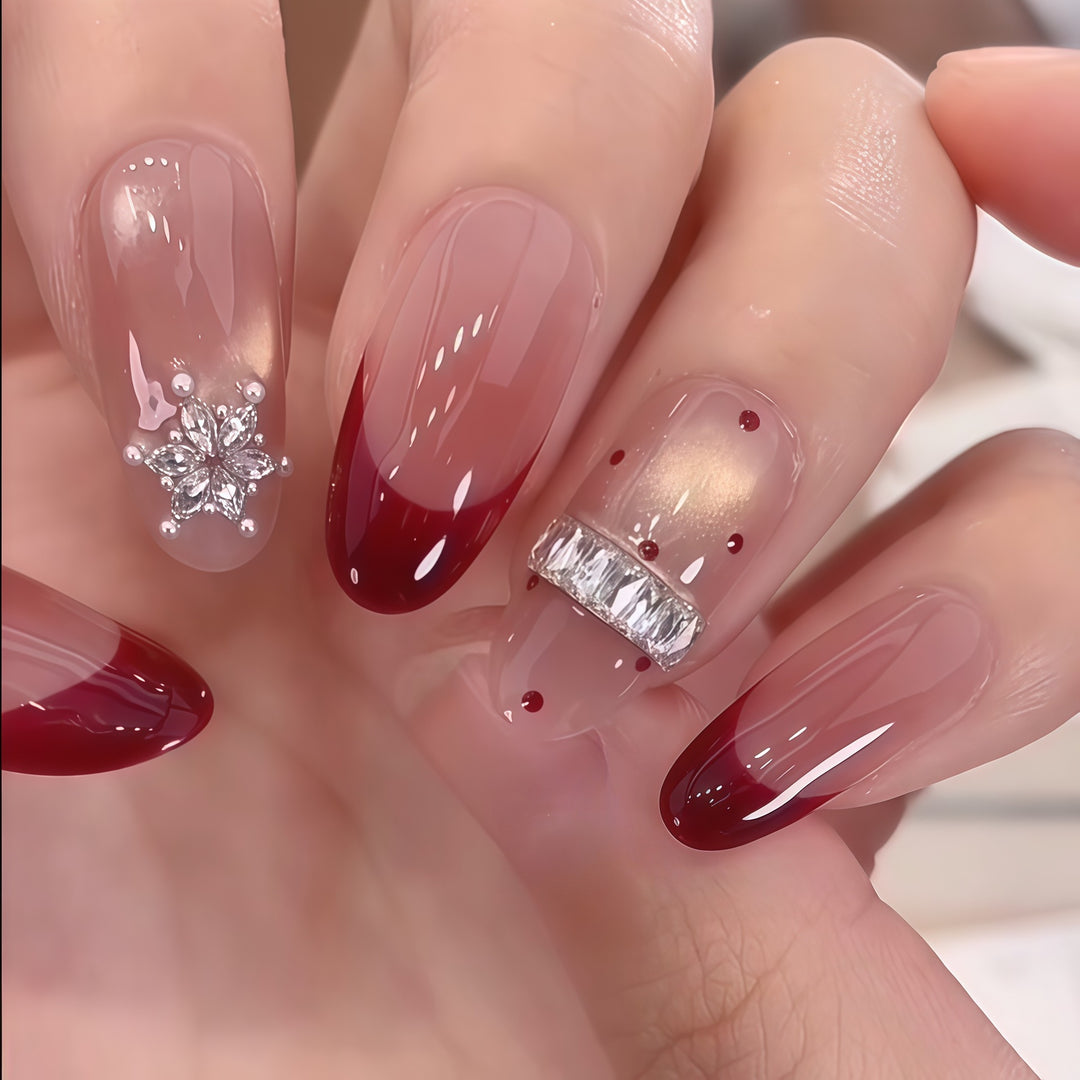 Artificial nails with festive design and rhinestone details Bowlift