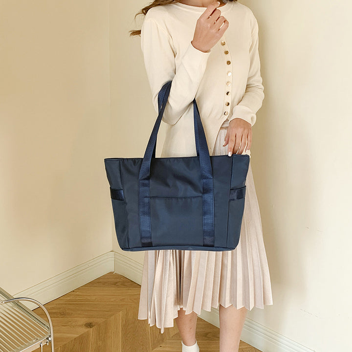 Spacious shopping bag with multifunctional compartments Bowlift