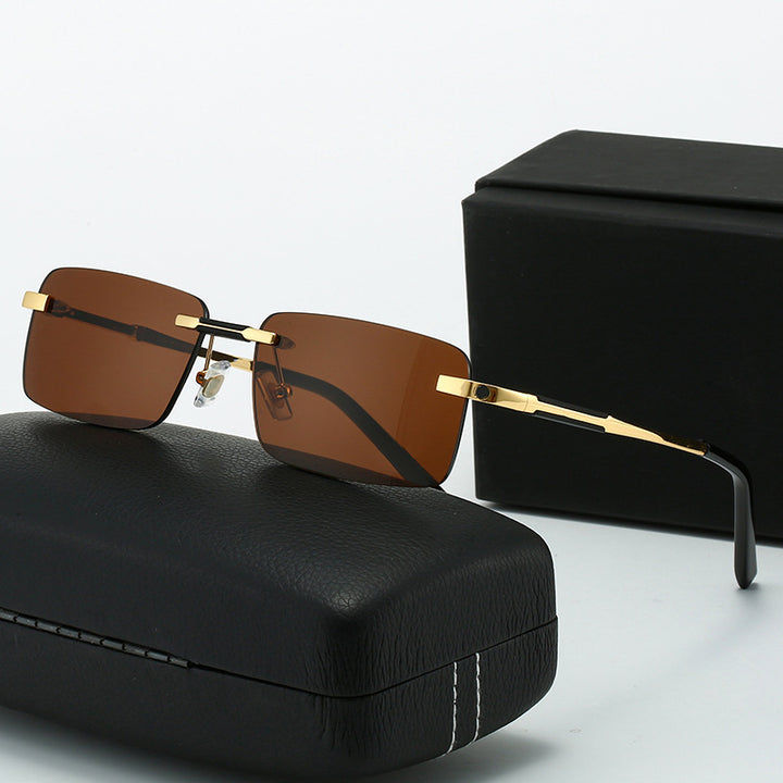 Women's sunglasses in modern rectangular design with luxurious metal elements Bowlift