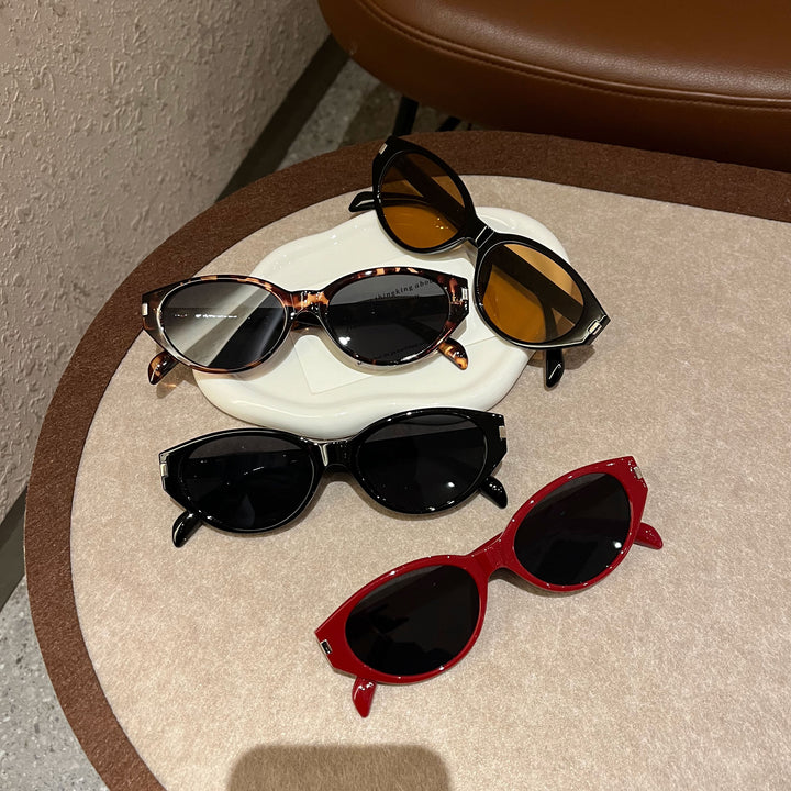 Stylish Cat Eye Sunglasses with Unique Pattern Bowlift