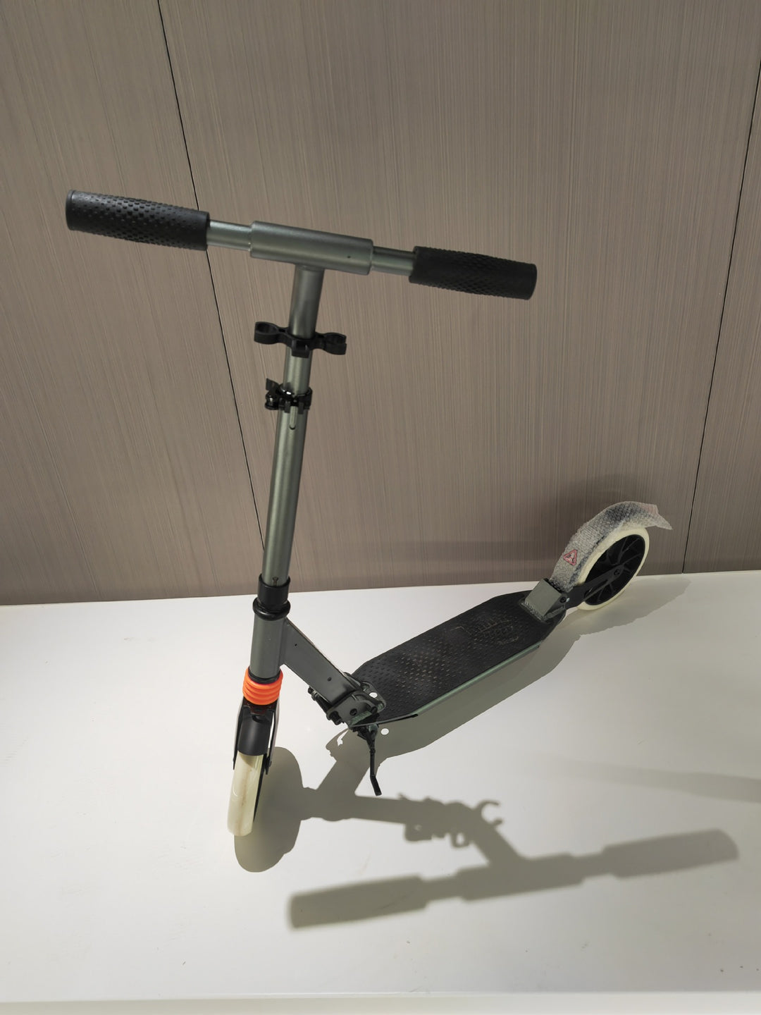 Foldable Commuter Kick Scooter Bowlift