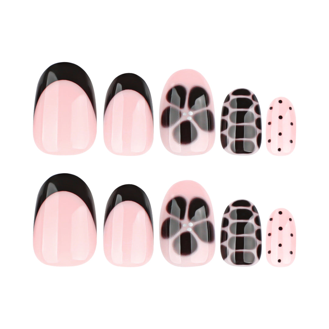 Artistic Nail Art in Creative Design Bowlift