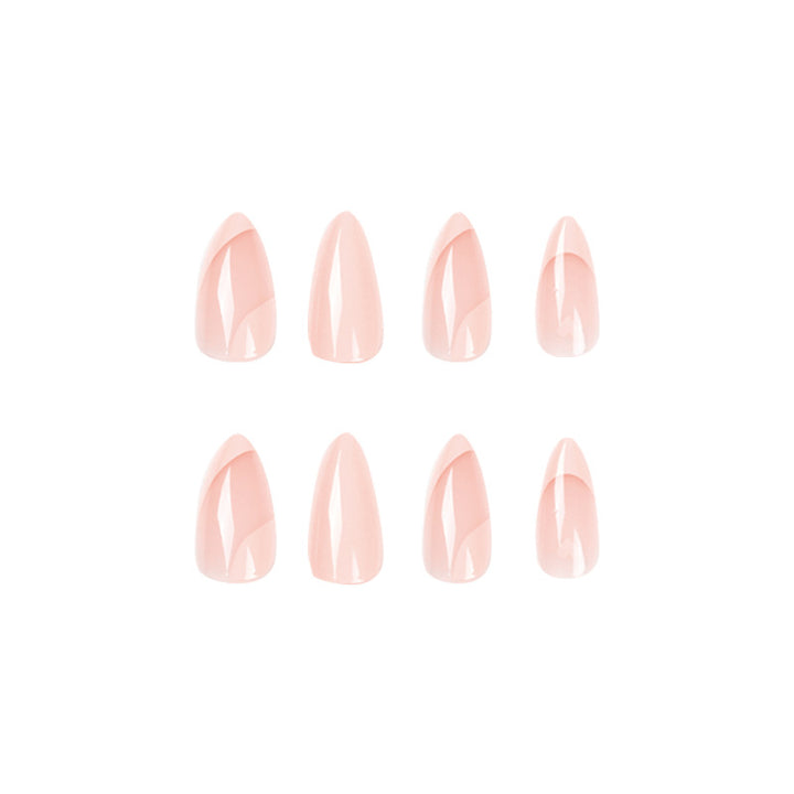Glamorous nail art with heart motifs Bowlift