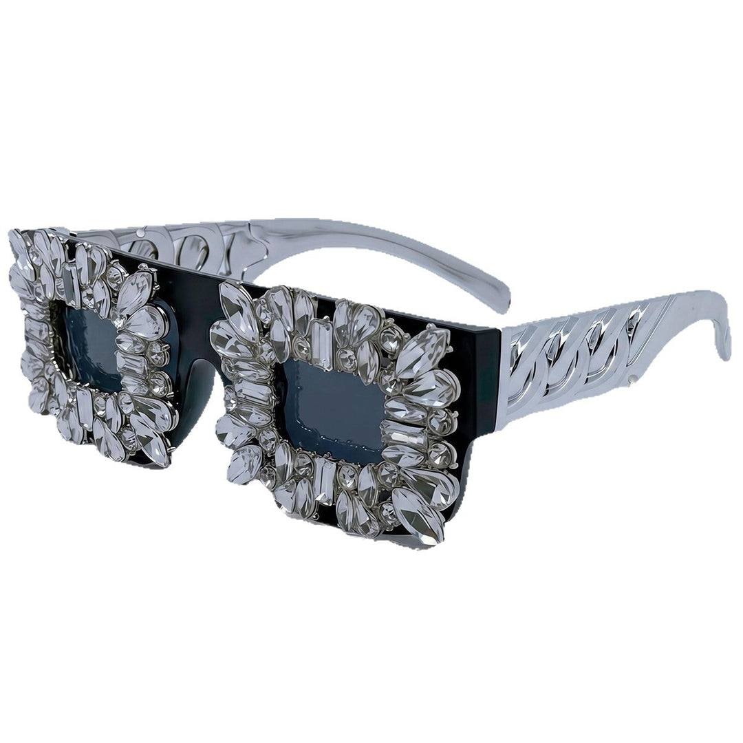 Women's sunglasses in vintage design with sparkling crystal embellishments Bowlift
