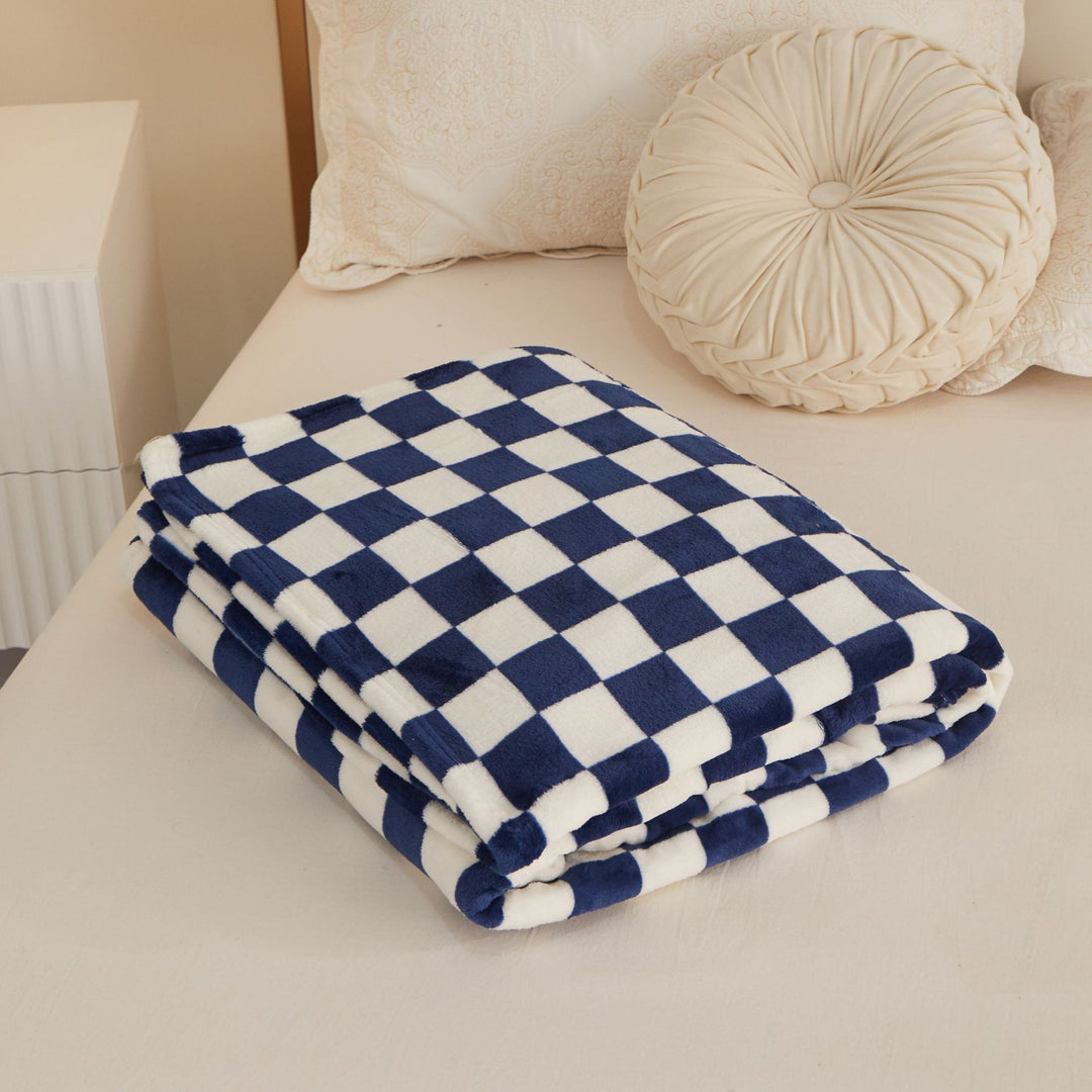 Checkered Fleece Throw Blanket