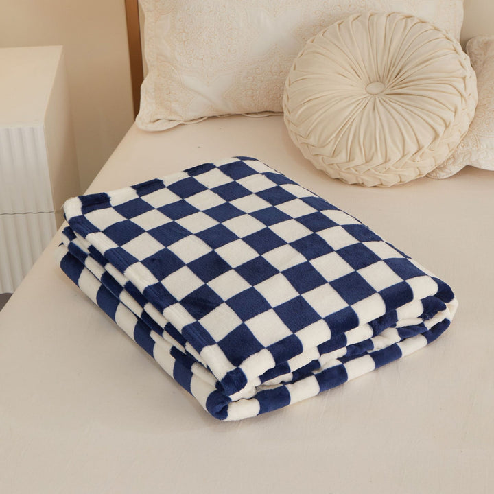 Checkered Fleece Throw Blanket