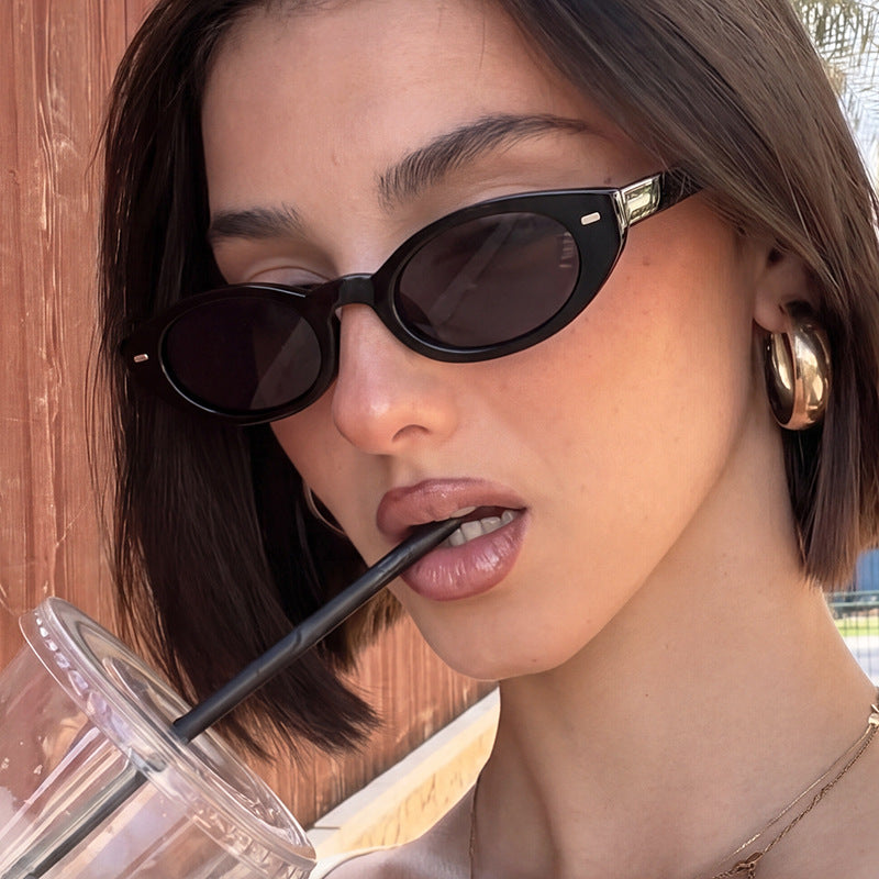 Women's Cat-Eye Sunglasses with Modern Transparent Frame Bowlift