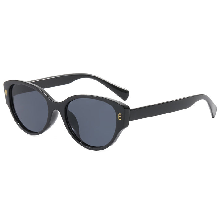 Ladies Cat-Eye Sunglasses with Modern Plastic Frame Bowlift
