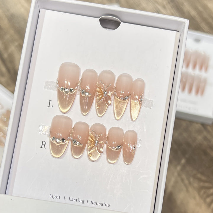 Elegant Butterfly-Accent Press-On Nail Set Bowlift