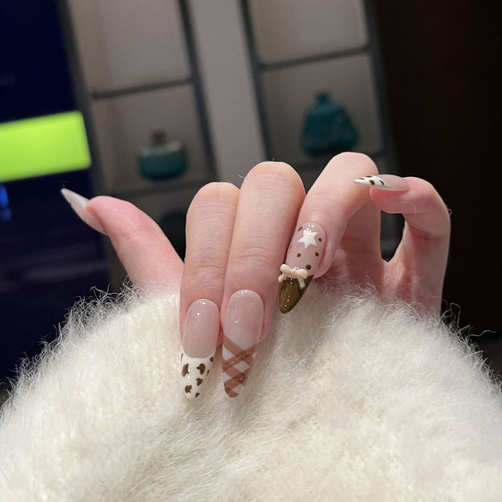 Artistic Press-On Nail Set Bowlift