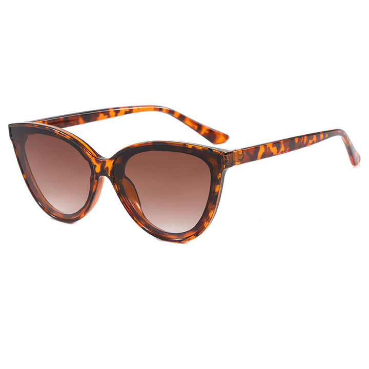 Ladies' Fashion Cat-Eye Sunglasses with Gradient Lenses Bowlift