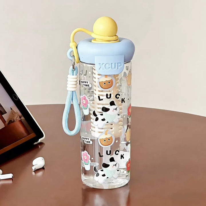 Women’s water bottle with cheerful design and fruit infusion insert Bowlift