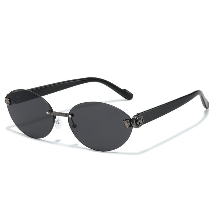 Designer Oval Frame Sunglasses with Decorative Accents Bowlift