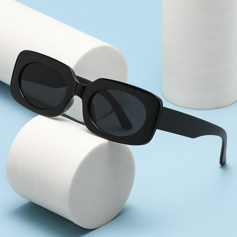 Ladies Fashion Sunglasses with Unique Transparent Frame Bowlift
