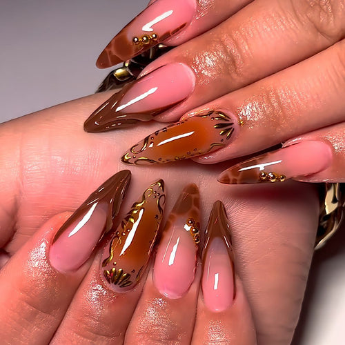 Artistic Almond-Shaped Press-On Nails Bowlift