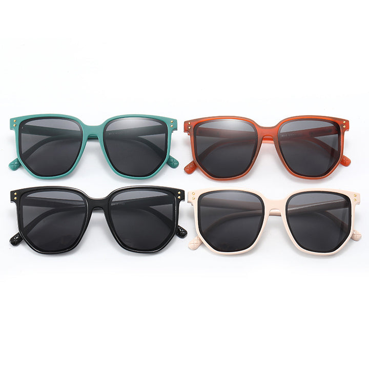 Women's Fashionable Oversized Sunglasses with Sturdy Plastic Frame Bowlift