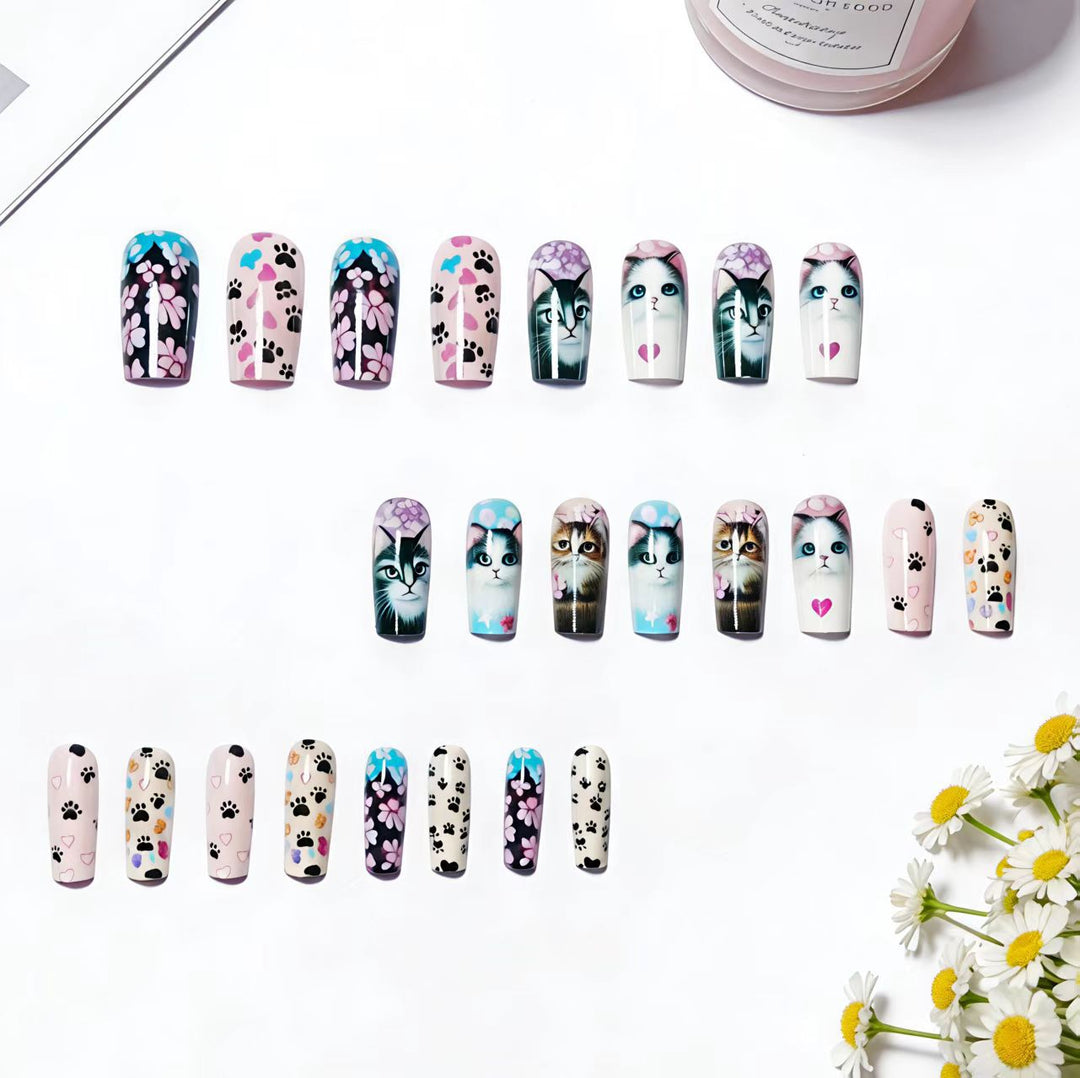 Artistic Cat-Themed Nail Art Bowlift