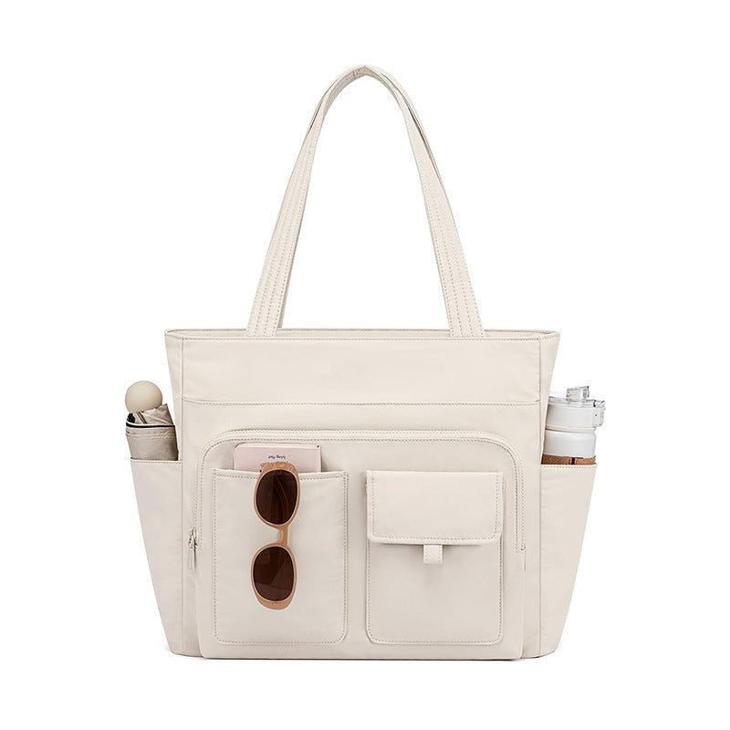 Practical carry bag with numerous compartments Bowlift