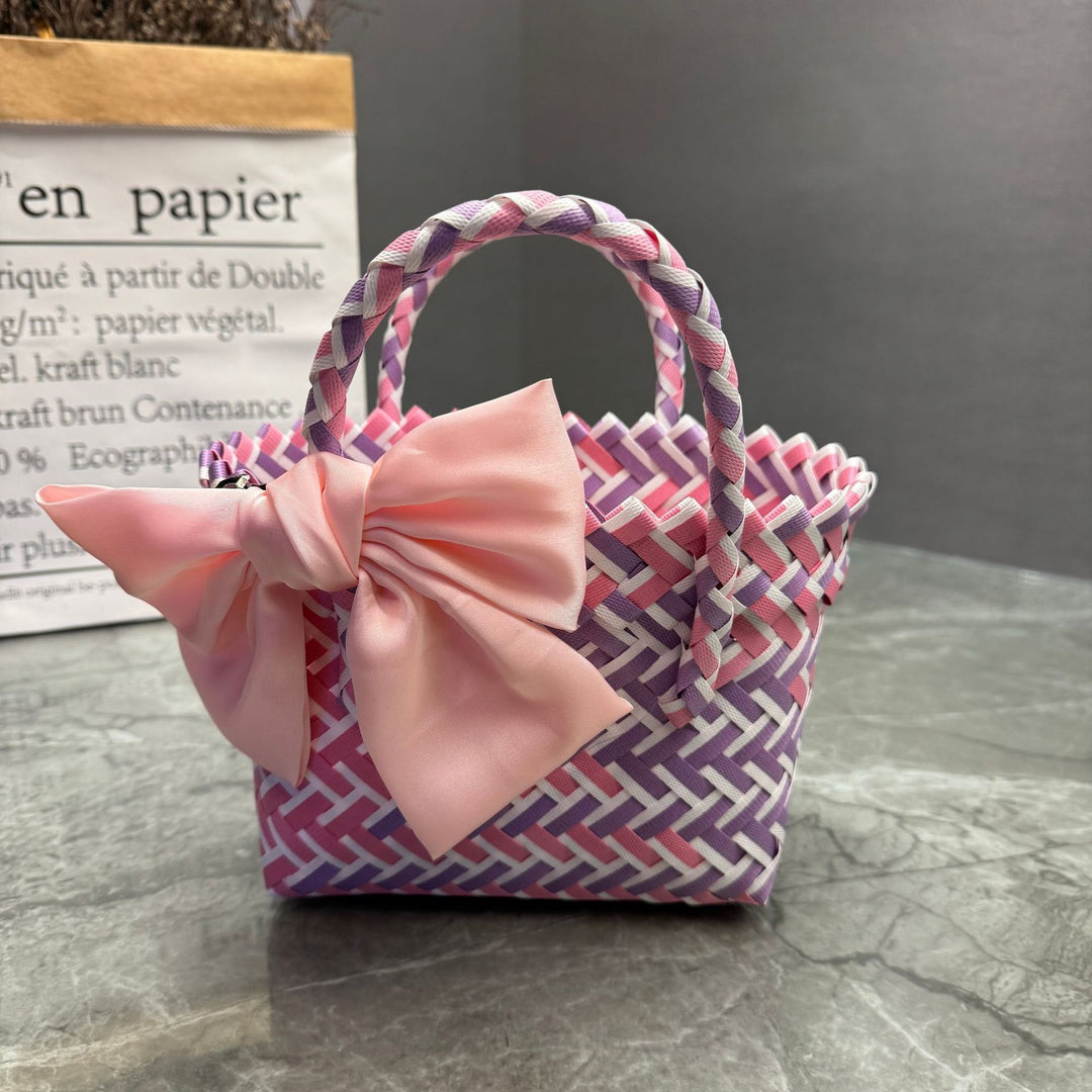 Handcrafted basket bag in stylish design Bowlift