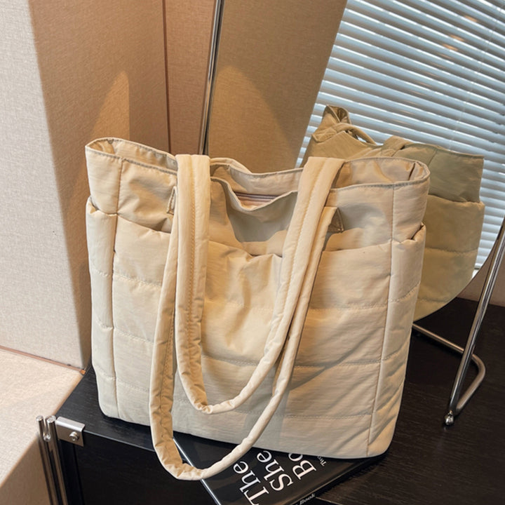 Elegant and Modern Tote Bag Bowlift