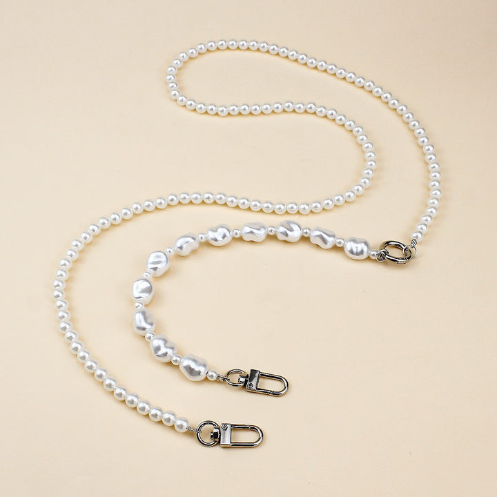 Elegant Beaded Eyewear Chain Bowlift