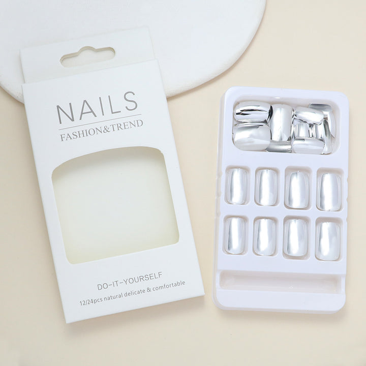DIY Press-On Nail Set with Elegant Natural Finish Bowlift