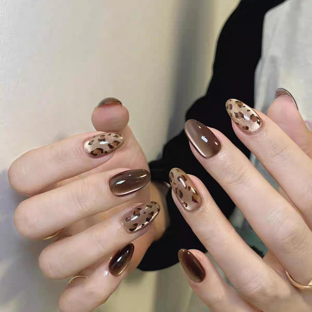 Decorative Heart Design Press-On Nails Bowlift