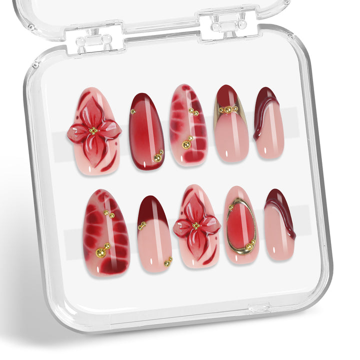 Nail art set with floral and luxurious accents Bowlift