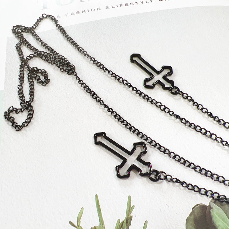 Cross-Design Eyewear Chain Bowlift