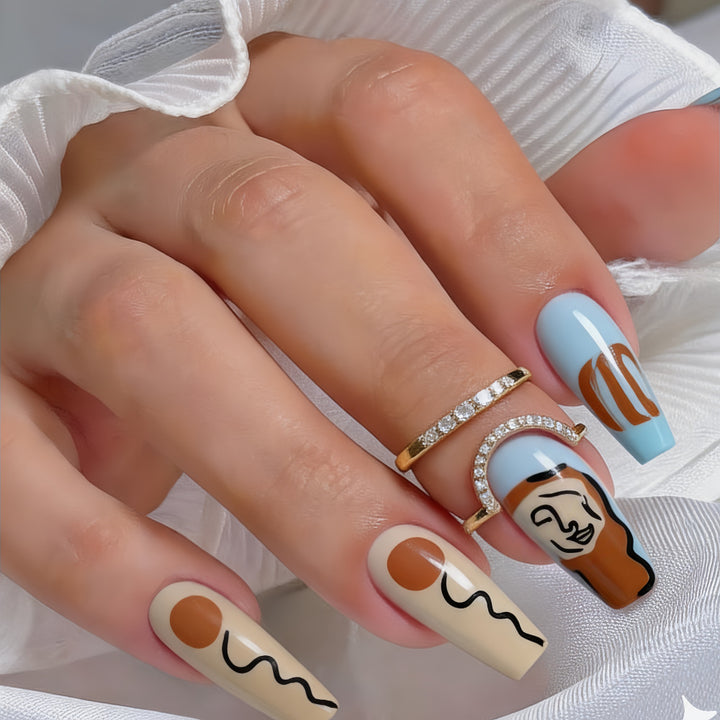 Artificial Nails in Modern Abstract Design Bowlift