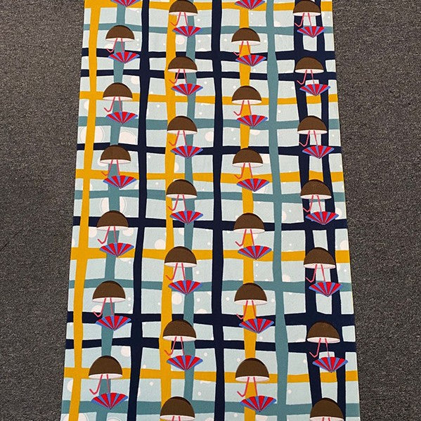Beach towel with tropical flamingo design Bowlift