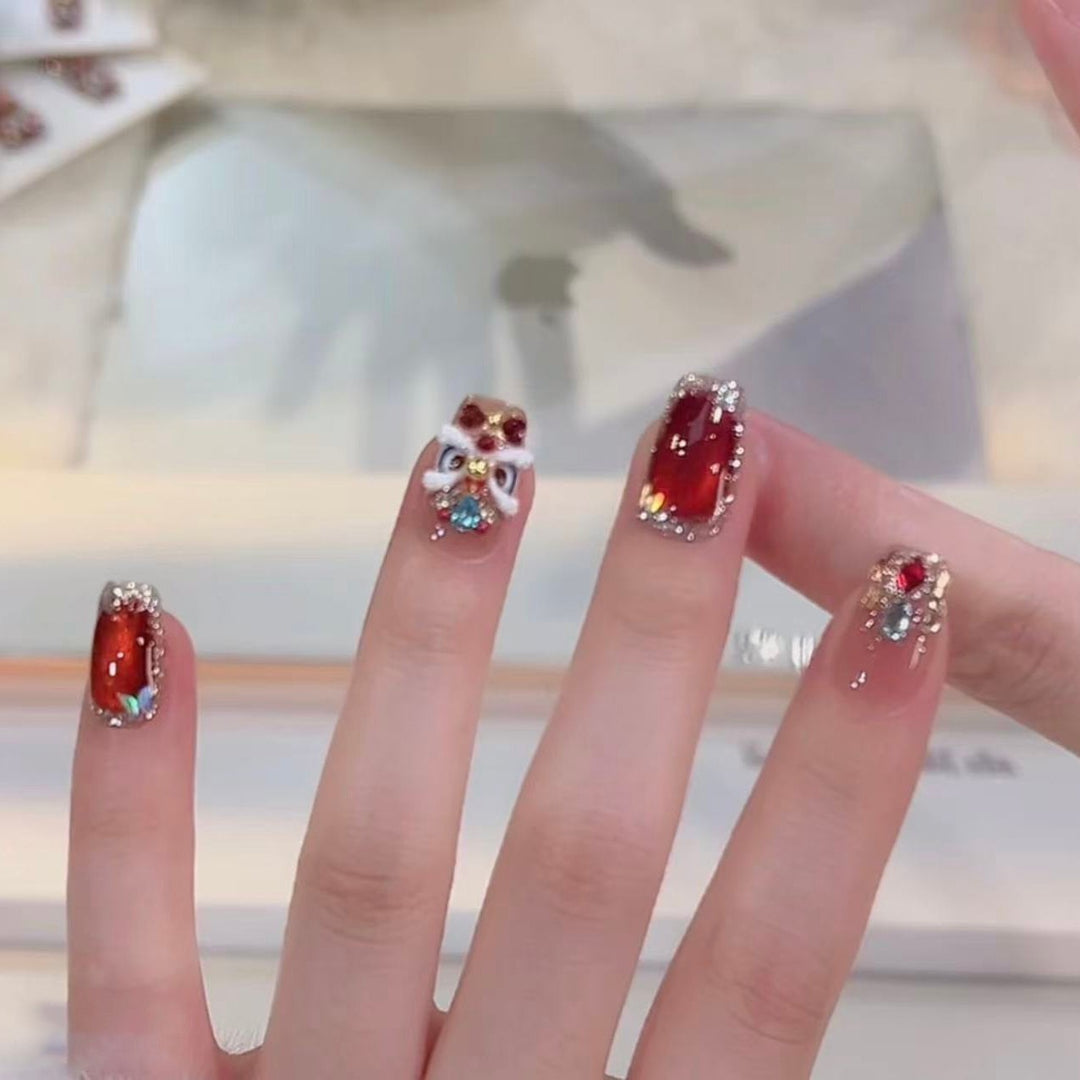 Artificial nails with luxurious 3D decorations Bowlift