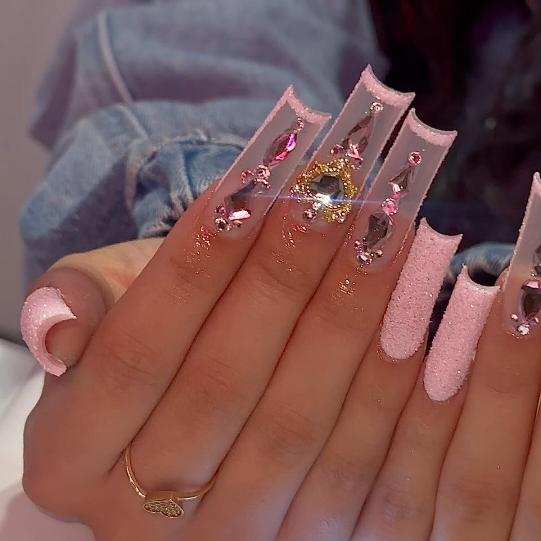 Glamorous Rhinestone-Embellished Nail Extensions Bowlift