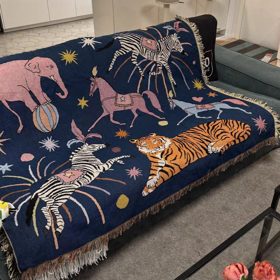 Artistic Animal-Themed Woven Throw Blanket