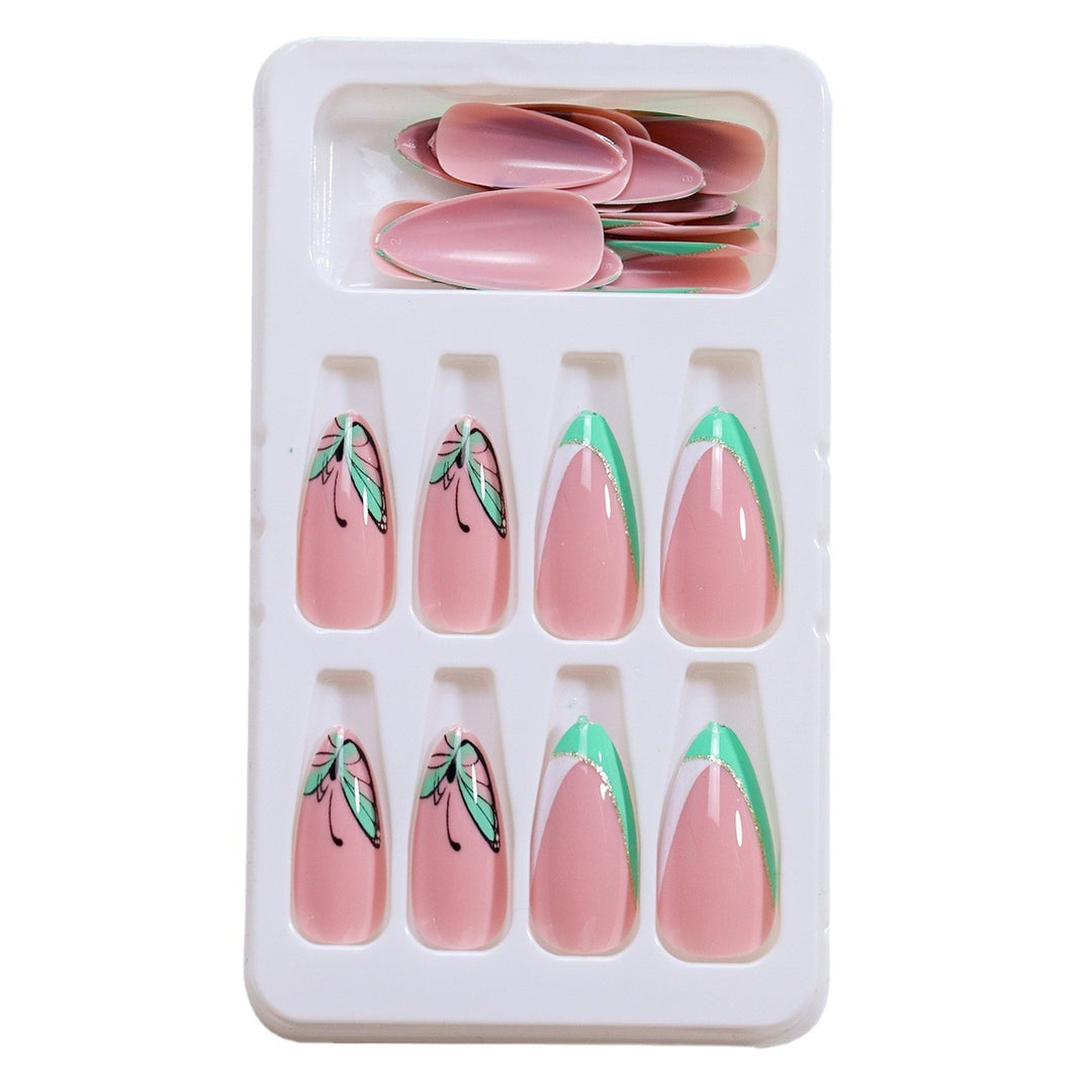 Creative Press-On Nail Design Bowlift