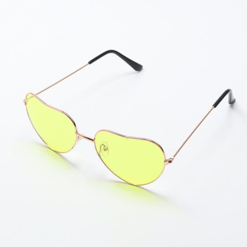 Innovative Winged Reflective Sunglasses Bowlift